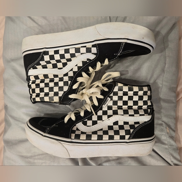 Vans Black and‎ White Checkered Sneakers - Picture 4 of 7